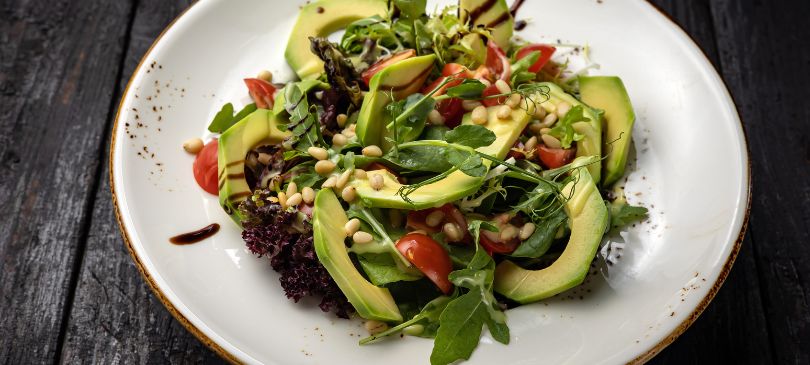 Proteinreicher Power Salat - das vegane TrendRaider Rezept im Januar